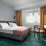 Tim's Hotel 4*
