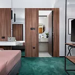 Tim's Hotel