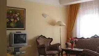 Tim's Hotel 4*